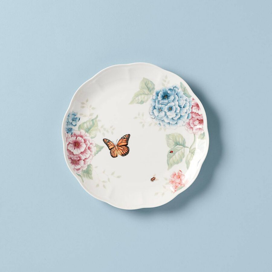 Hydrangea Garden Scalloped Dinner Plate
